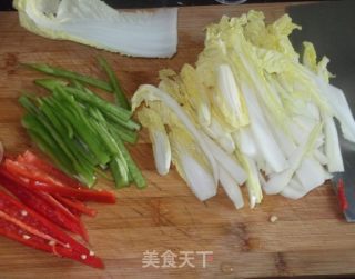双辣炒娃娃菜的做法步骤：2