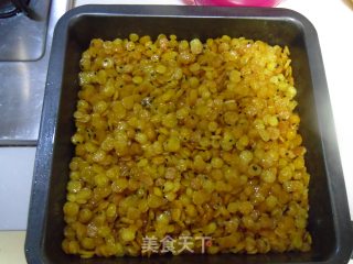 玉米片糖的做法步骤：7