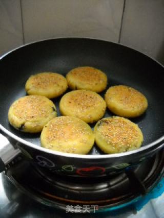 红薯芋泥馅饼的做法步骤：9