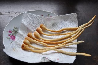 浪漫情人节的DIY巧克力玫瑰的做法步骤：8
