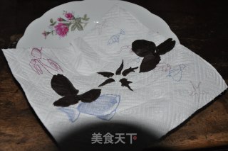 浪漫情人节的DIY巧克力玫瑰的做法步骤：12