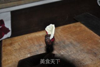 浪漫情人节的DIY巧克力玫瑰的做法步骤：15