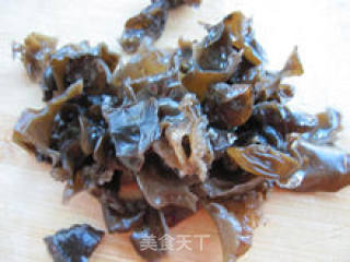 素炒黑木耳白菜的做法步骤：3