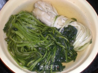 麻油雪菜的做法步骤：1