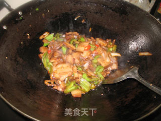 榨菜辣椒炒肉的做法步骤：8