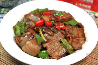 榨菜辣椒炒肉的做法步骤：9