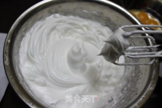 不开裂的烤盘威风蛋糕的做法步骤：5