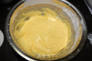 不开裂的烤盘威风蛋糕的做法步骤：7
