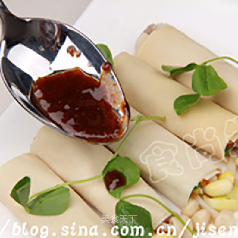 用豆腐皮卷出五彩缤纷的健康美食的做法