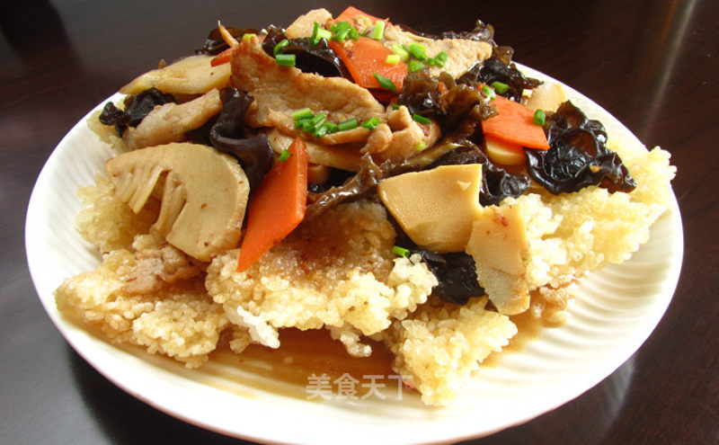 锅巴肉片的做法