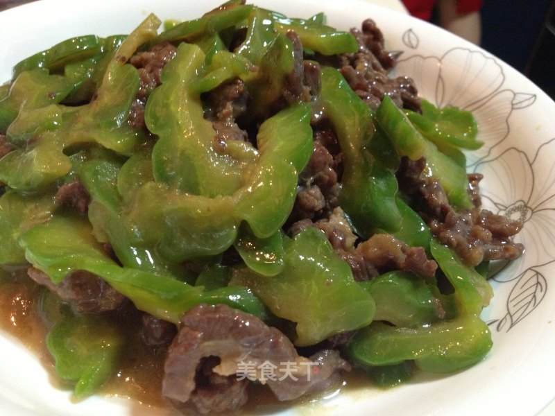 苦瓜炒牛肉的做法