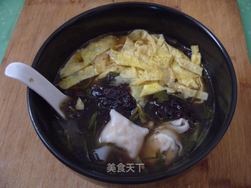 卡卡妈家的家常菜-----虾肉小馄饨，瘦肉小馄饨