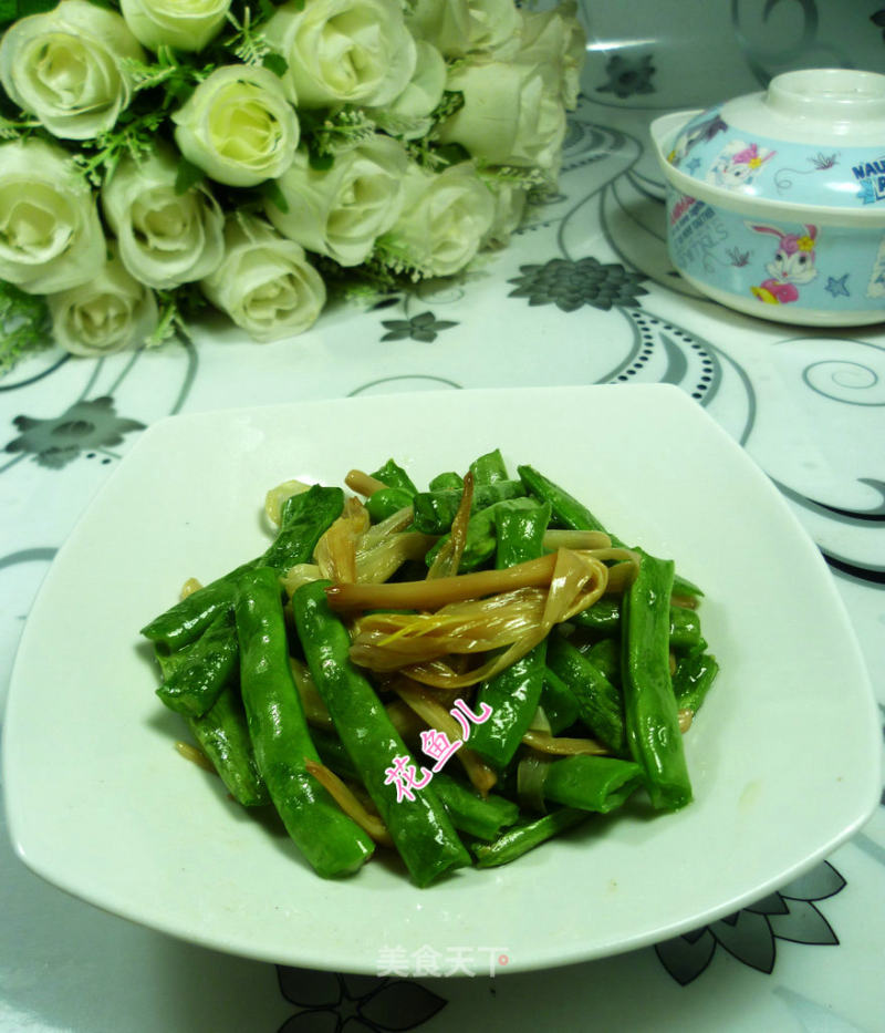 黄花菜炒梅豆的做法