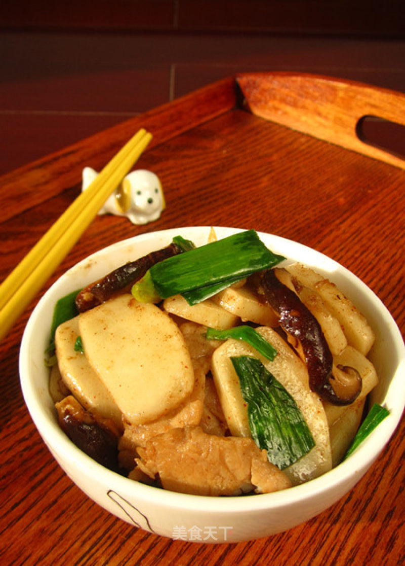 青蒜肉丝炒年糕的做法