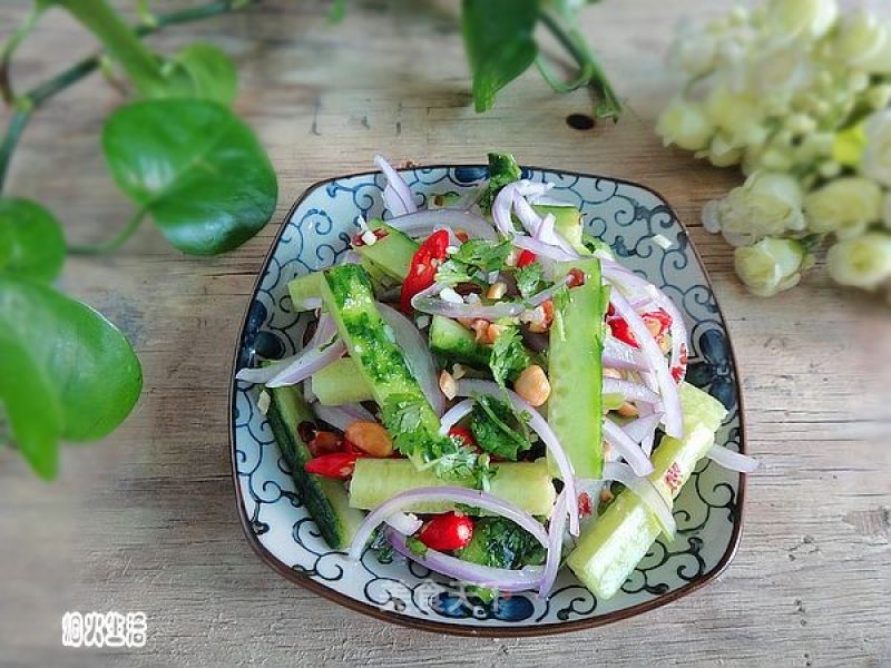 洋葱拌黄瓜的做法