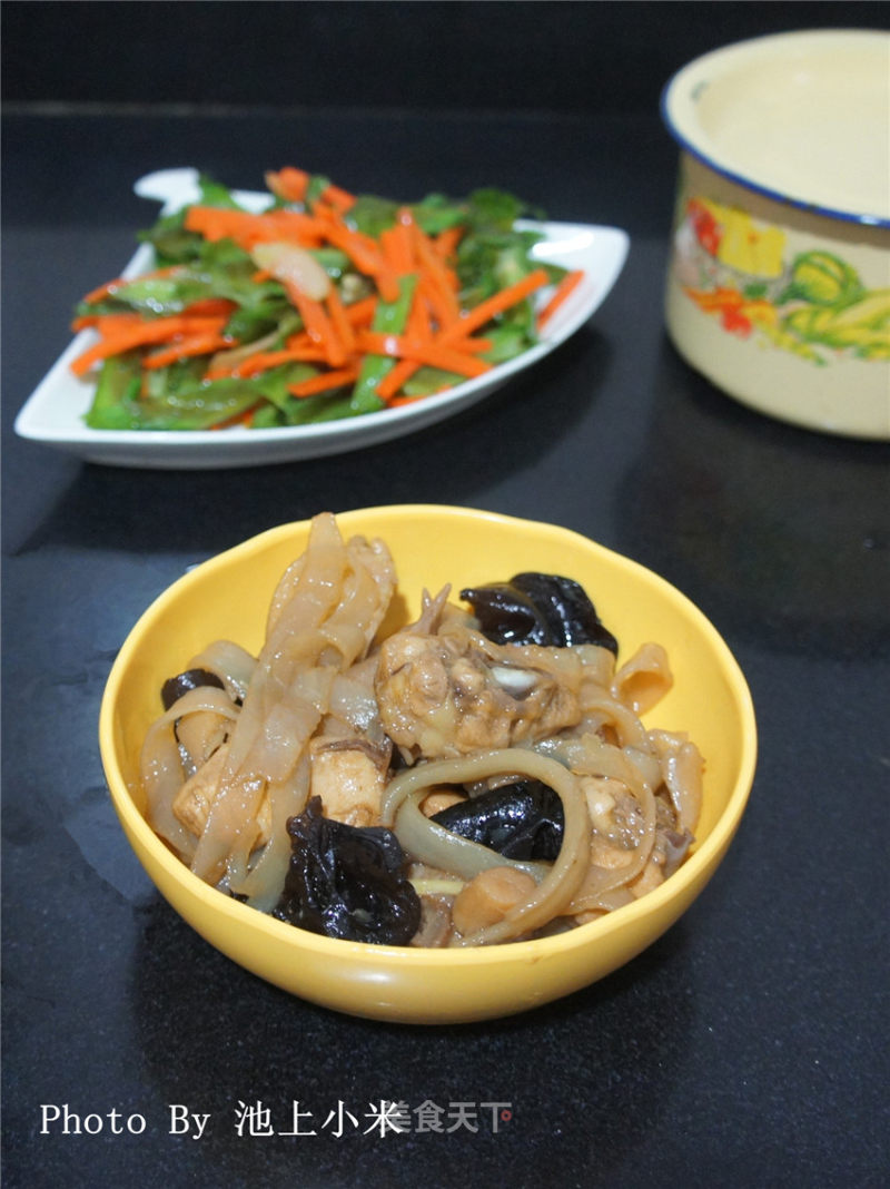 【干贝粉条炖土鸡】的做法