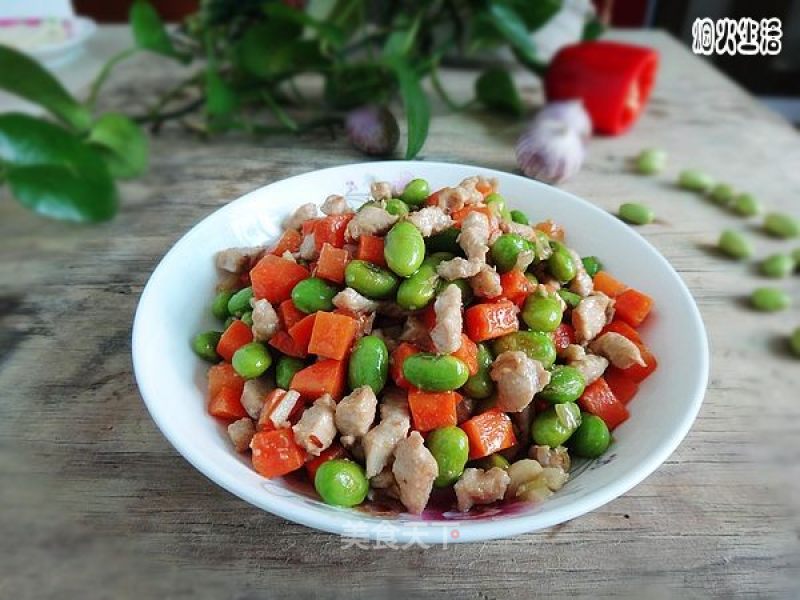 毛豆炒鸡丁的做法