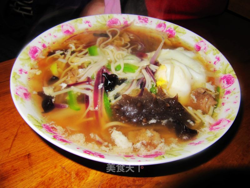 海参牛肉面的做法