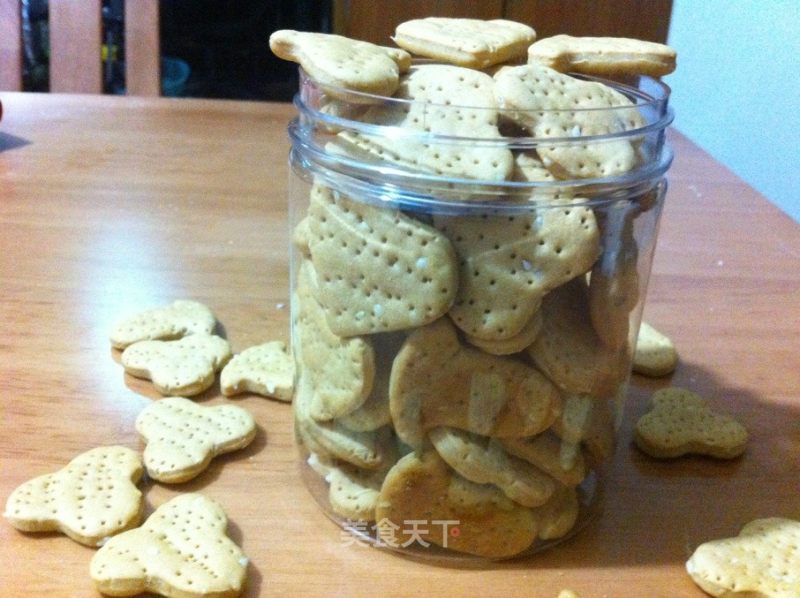 奶香苏打饼干的做法
