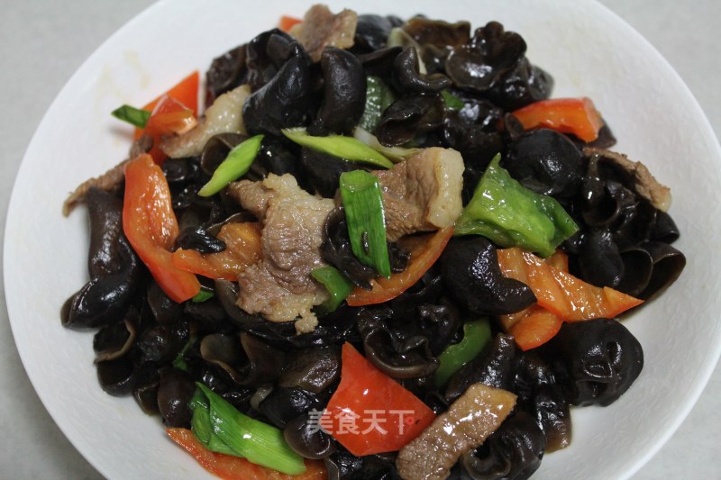 黑木耳炒肉片的做法