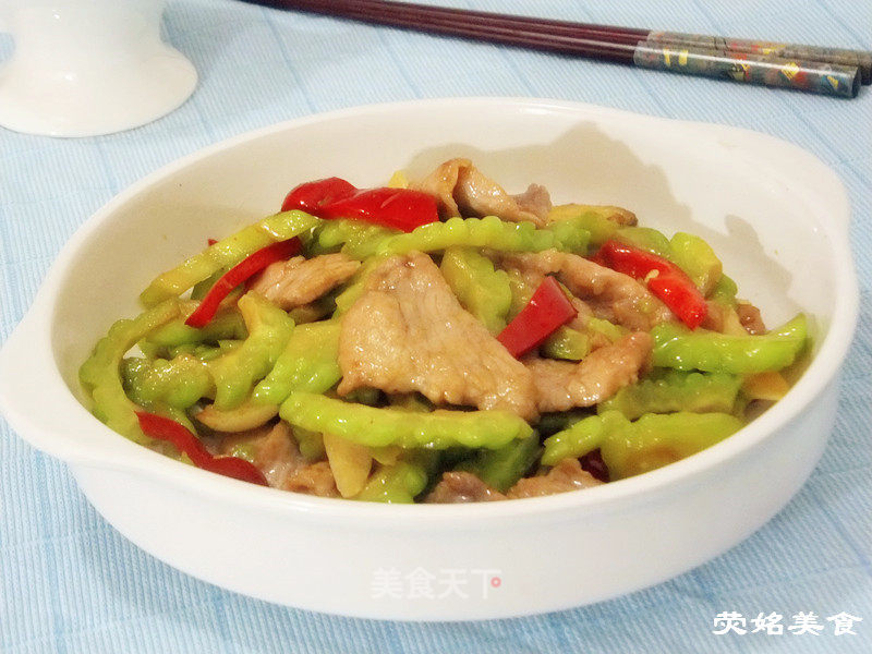 苦瓜炒肉片的做法
