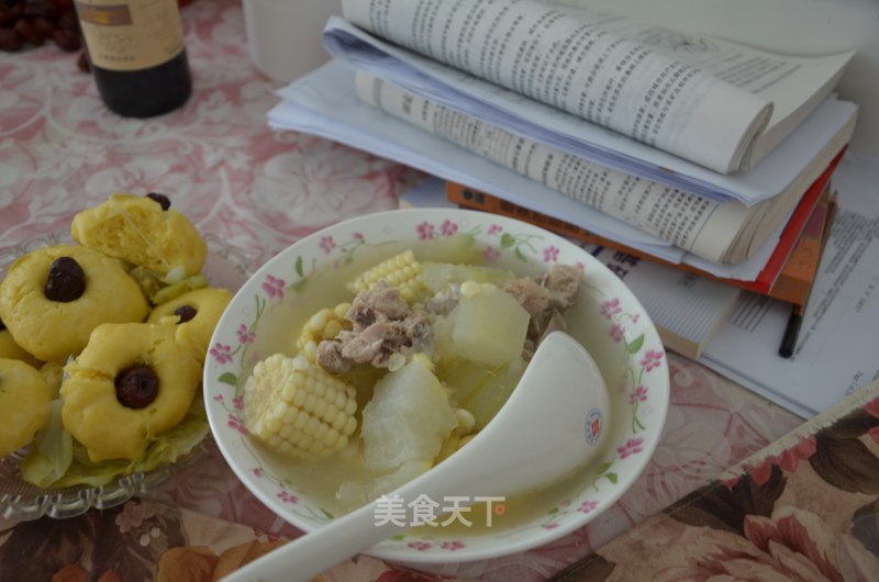 排骨玉米汤的做法