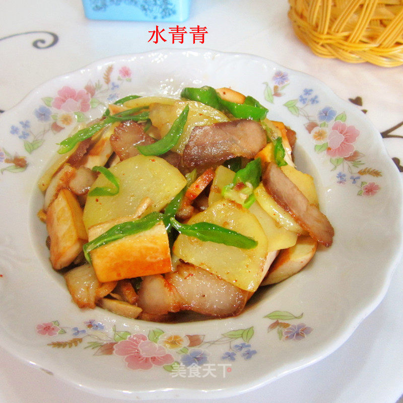 腊肉豆腐炒土豆的做法
