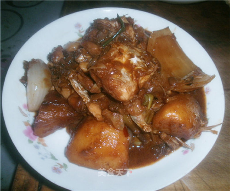 蒜烧鲤鱼的做法