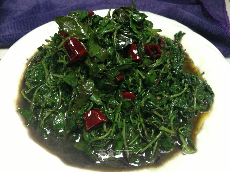 干炝枸杞芽的做法
