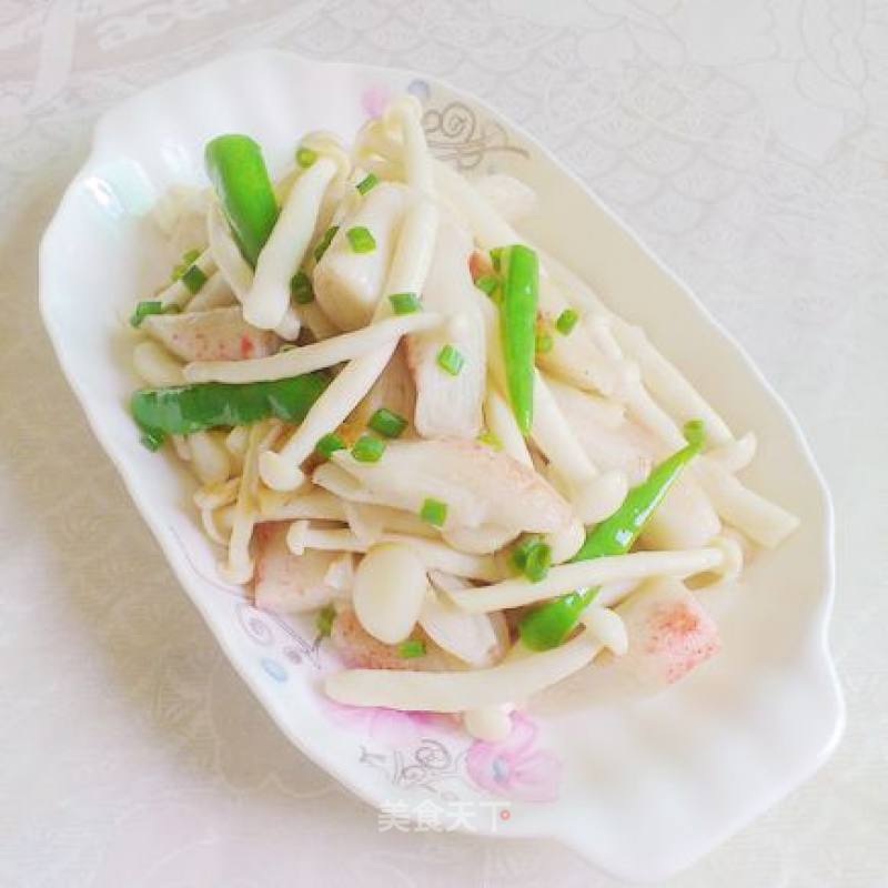 海鲜菇炒蟹柳的做法