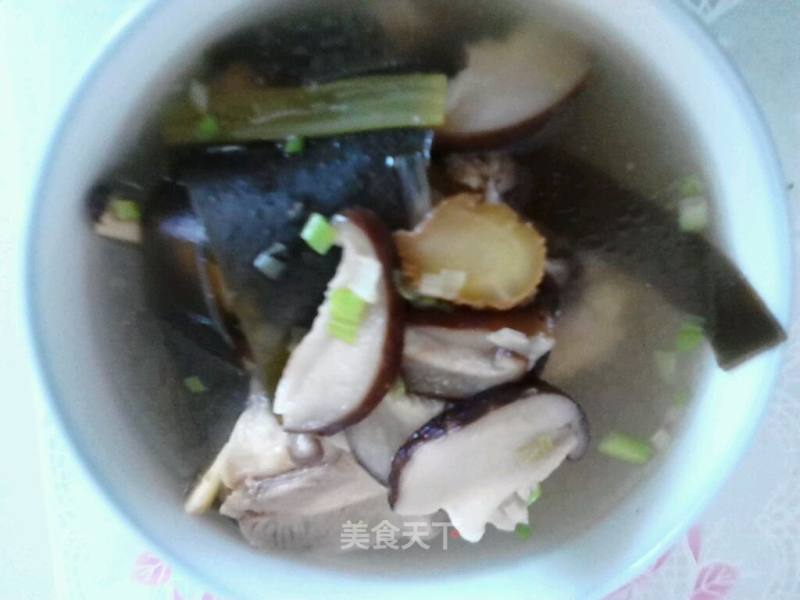 香菇炖鸡的做法