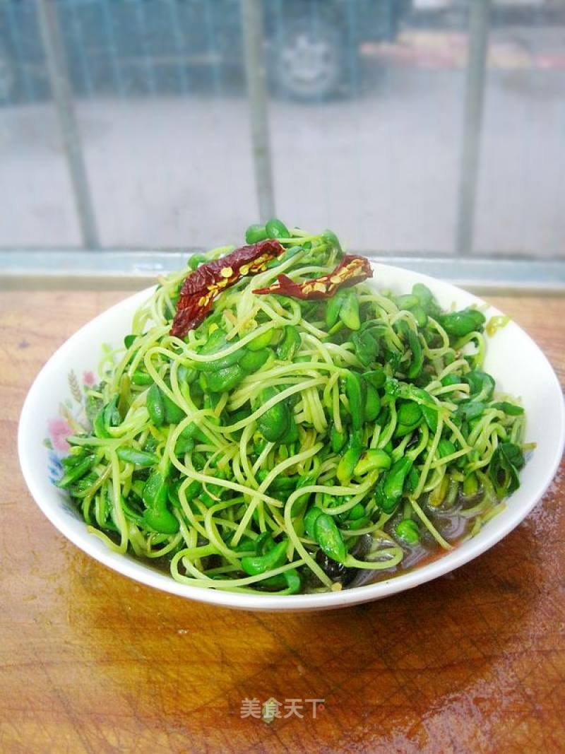 苋菜炒黑豆芽的做法