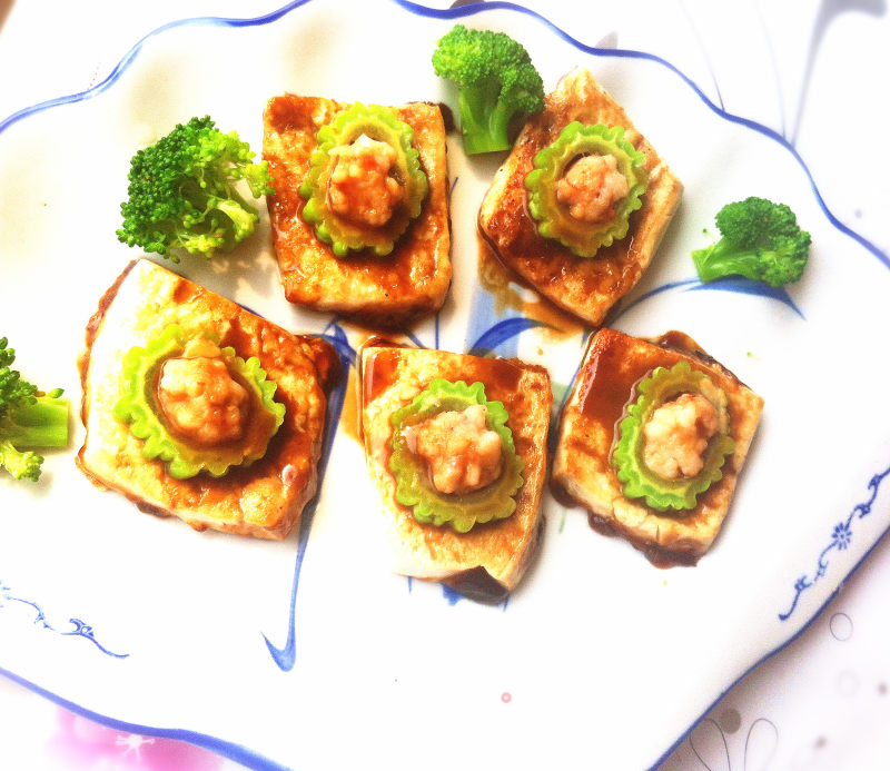 【蚝油豆腐苦瓜盅】的做法
