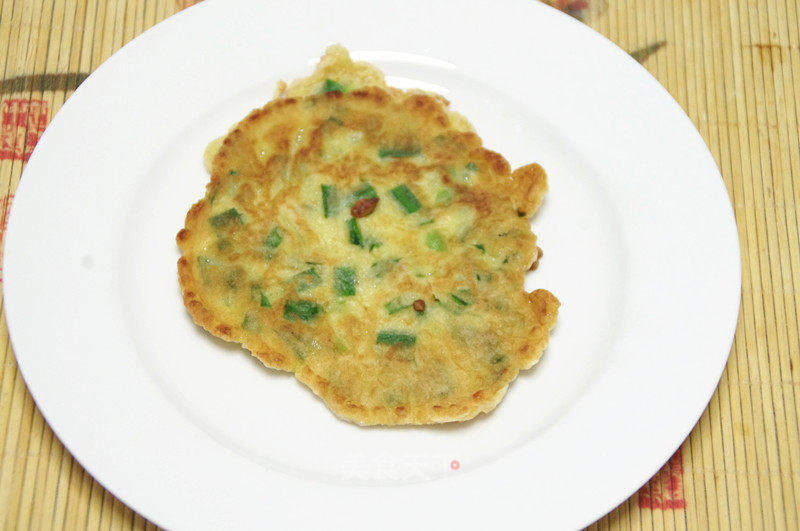 韭菜鸡蛋饼的做法