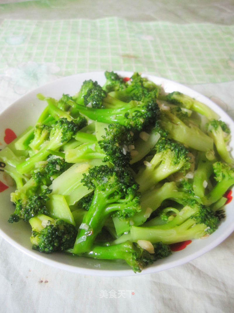 蒜炒西兰花的做法