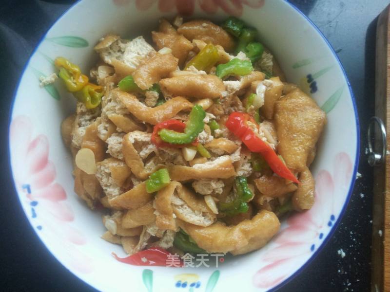 油豆腐炒苦瓜的做法