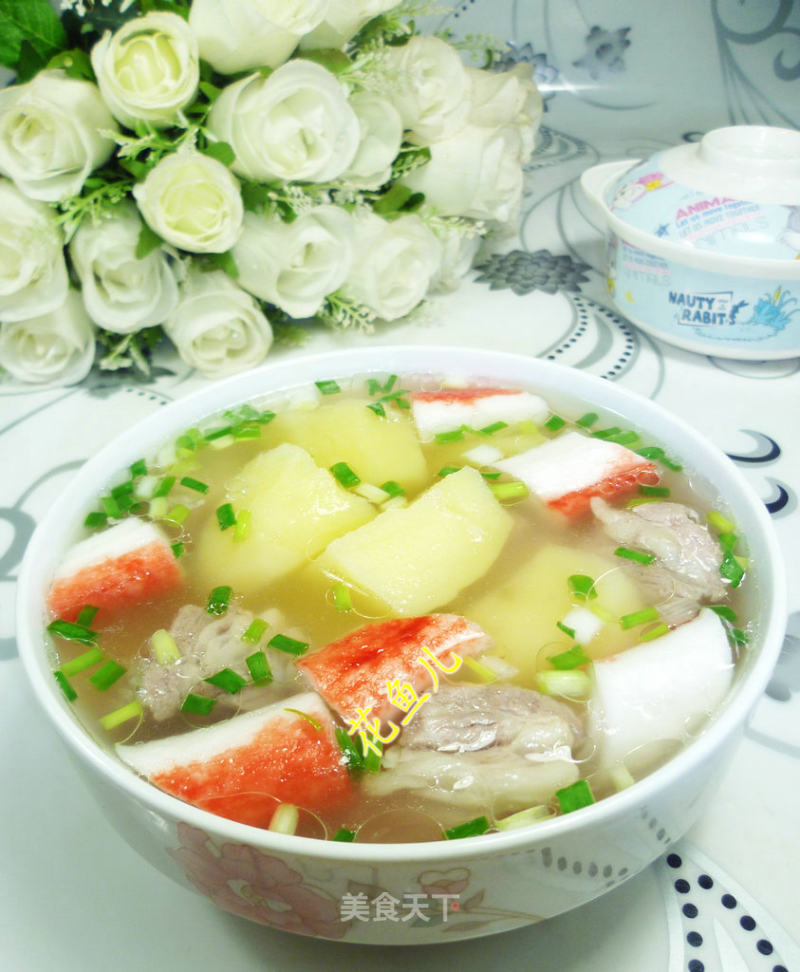 蟹柳土豆排骨汤的做法