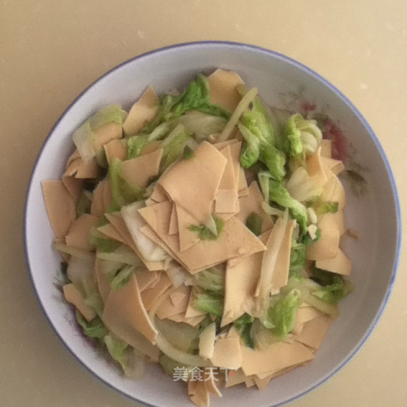 白菜烧干豆腐的做法