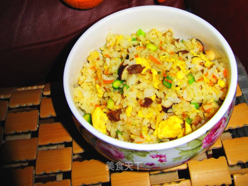 腊肠芦笋蛋炒饭的做法