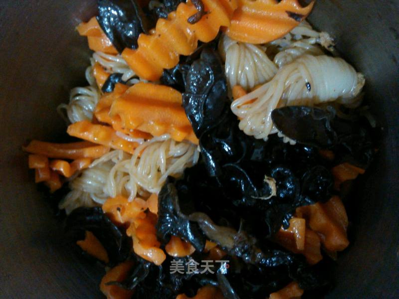 木耳胡萝卜炒魔芋的做法