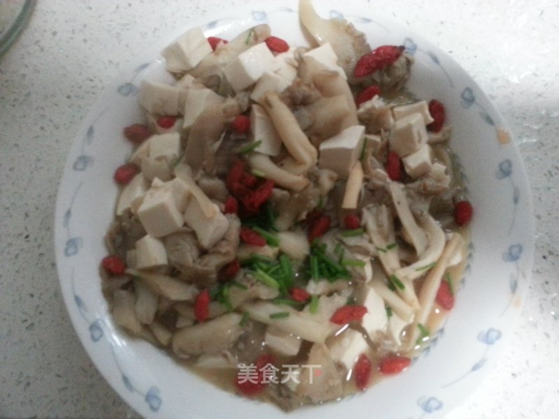 秀珍菇烩豆腐的做法