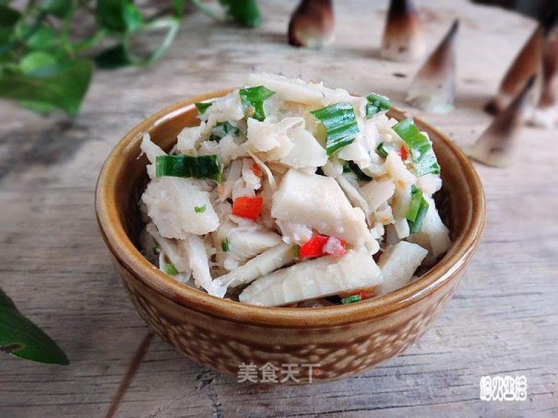 仔姜舂火烧竹笋的做法