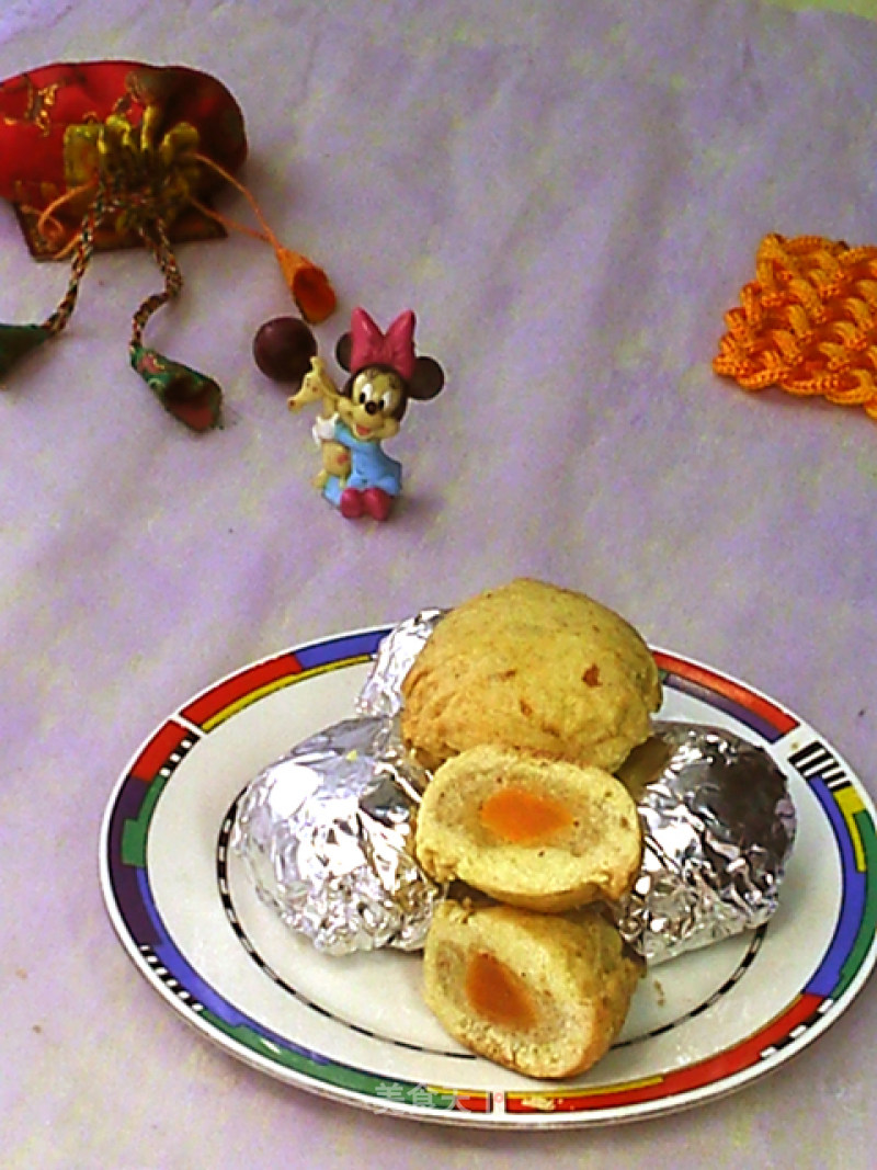 炭烧莲蓉蛋黄月饼