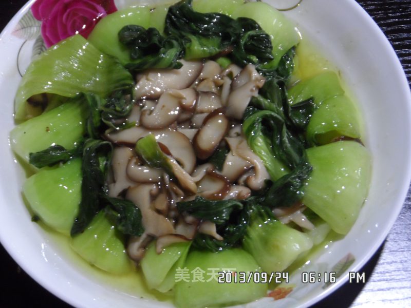鲜香菇炒油菜的做法