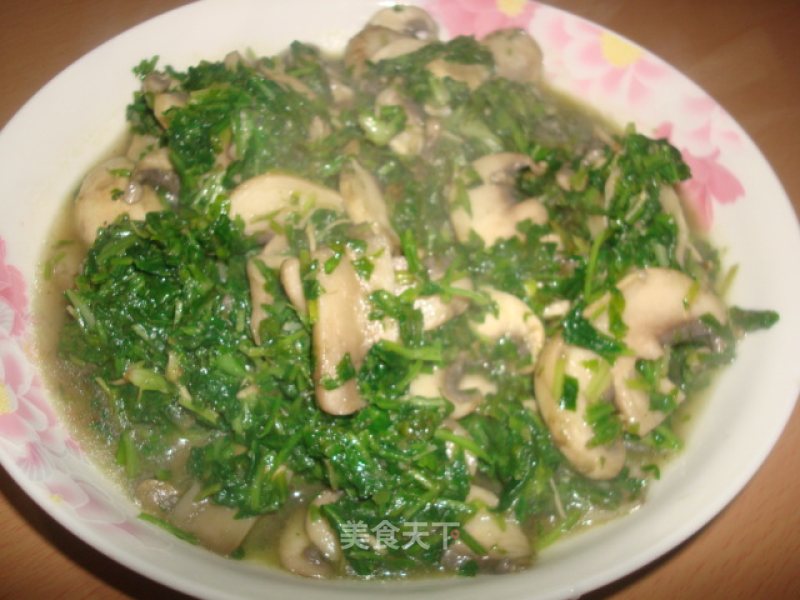 荠菜烩蘑菇的做法
