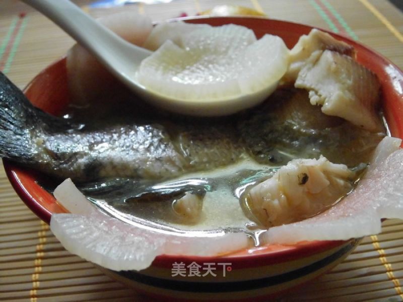 黑鱼与白萝卜的转身的做法