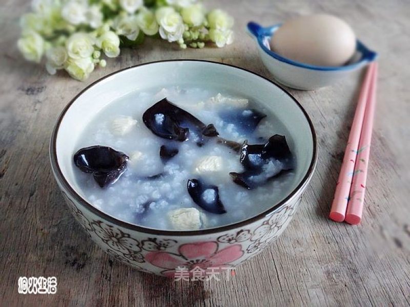 鸡肉木耳粥的做法