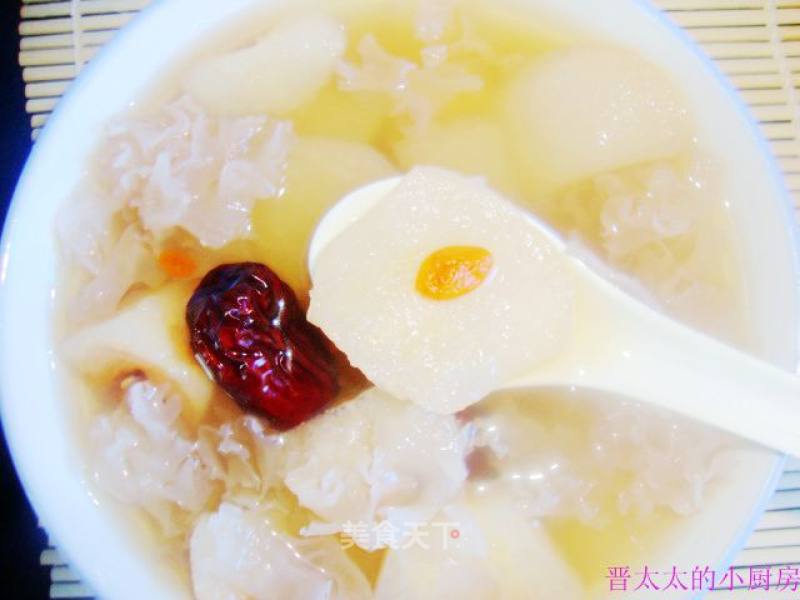【药膳】银耳雪梨糖水的做法