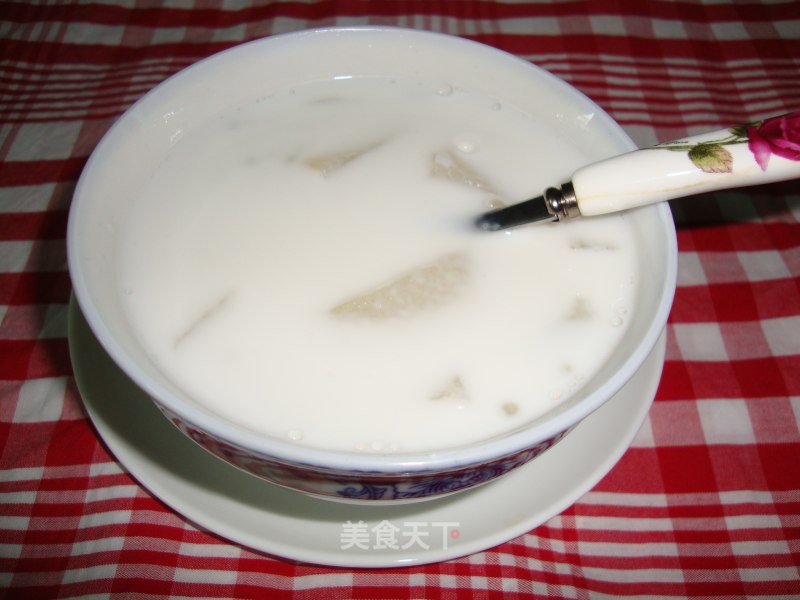 【西米雪梨糖水】的做法