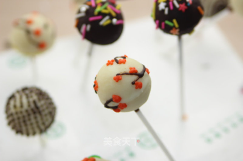 cake pops棒棒糖蛋糕，蛋糕界中的“迷你冠军”的做法
